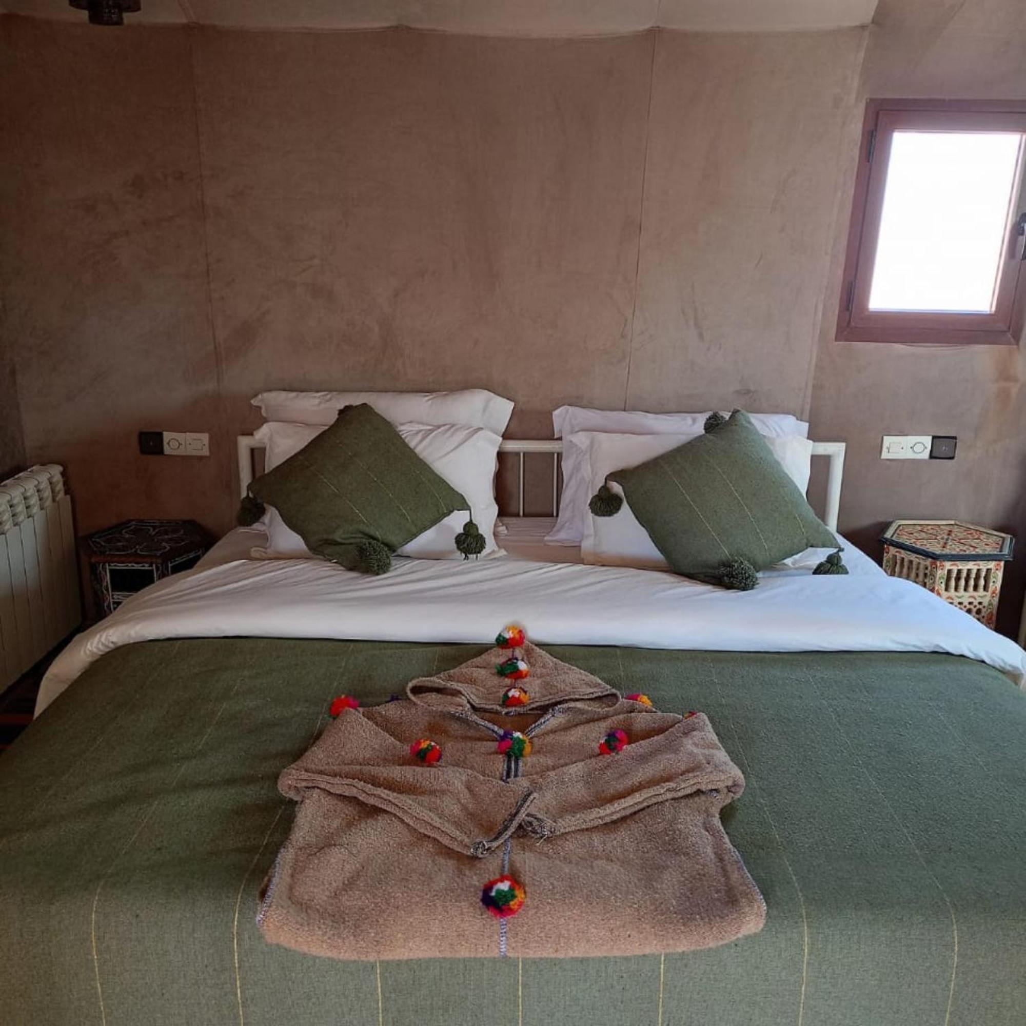 Отель Sahara Starlight Camp Мерзуга Экстерьер фото