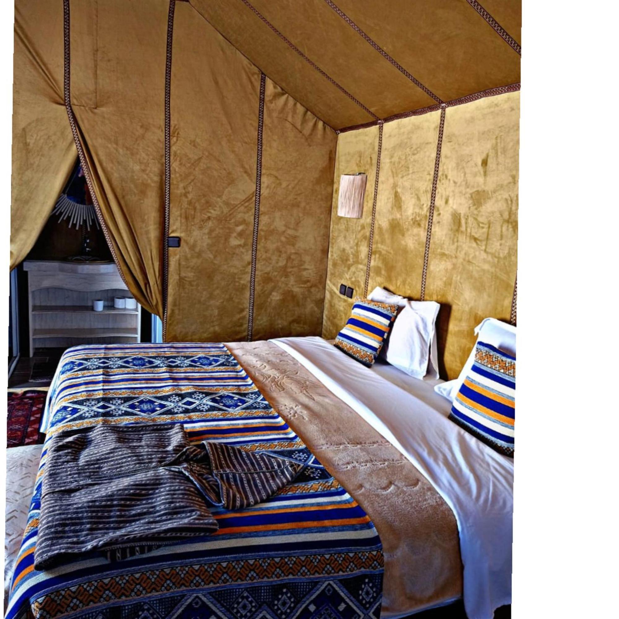 Отель Sahara Starlight Camp Мерзуга Экстерьер фото