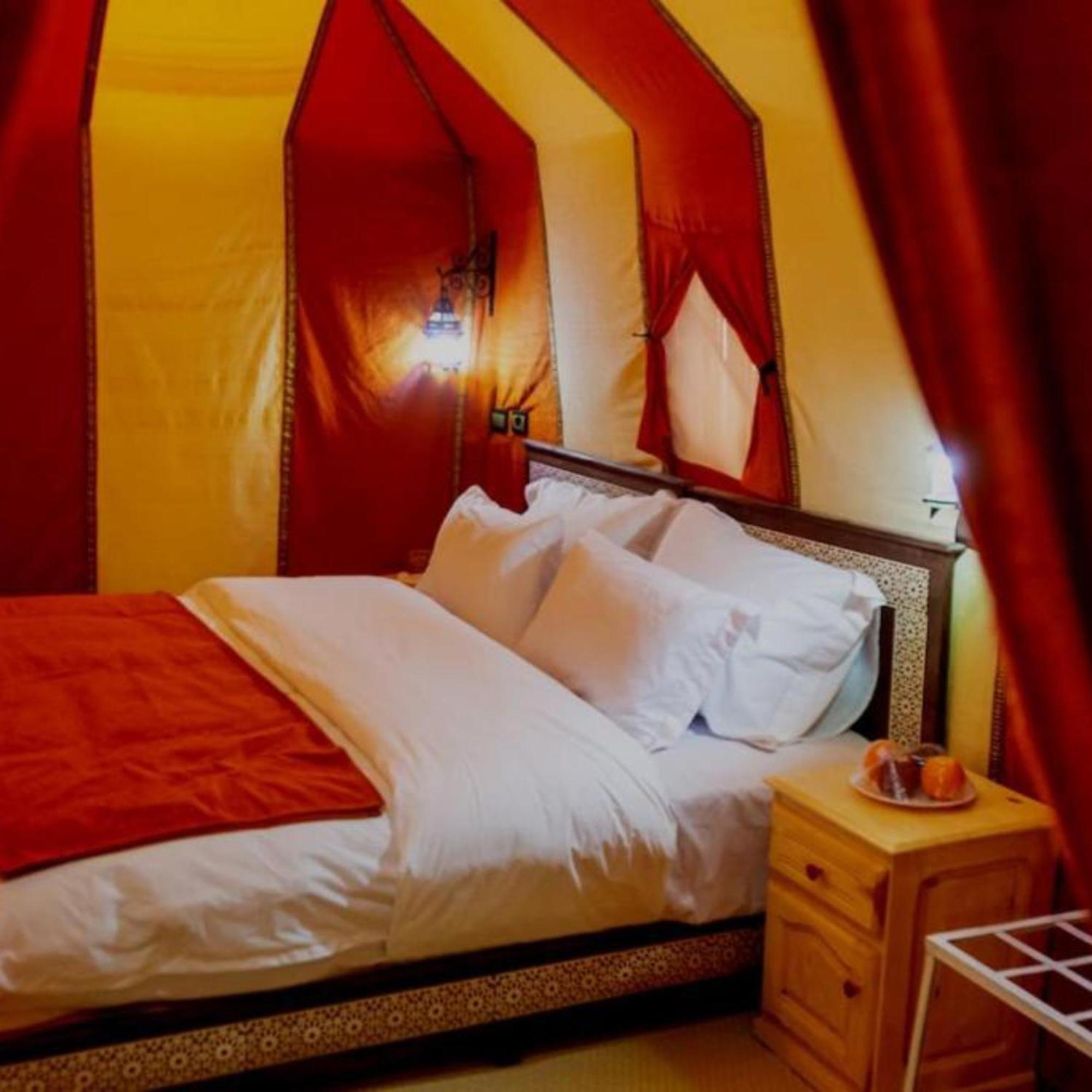 Отель Sahara Starlight Camp Мерзуга Экстерьер фото