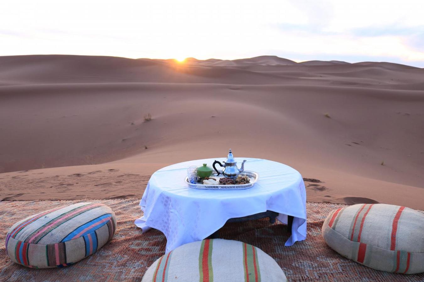 Отель Sahara Starlight Camp Мерзуга Экстерьер фото